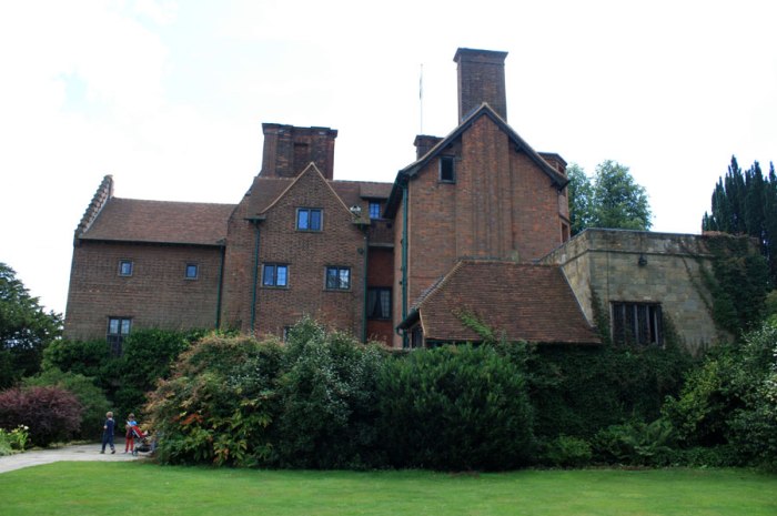 Maison Anglaise avec jardin